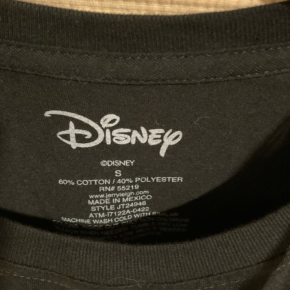 Disney Alice in Wonderful NWT Black T shirt Size S New - Picture 2 of 4